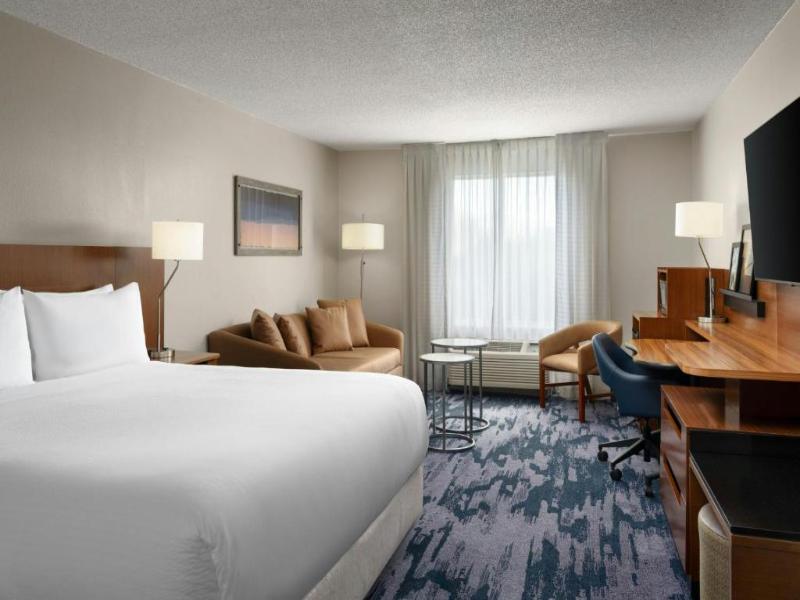 Fairfield Inn Orlando Airport image