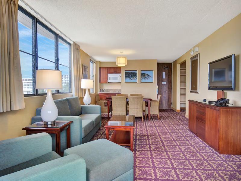 Hilo Hawaiian Hotel Trademark Collection Wyndham image