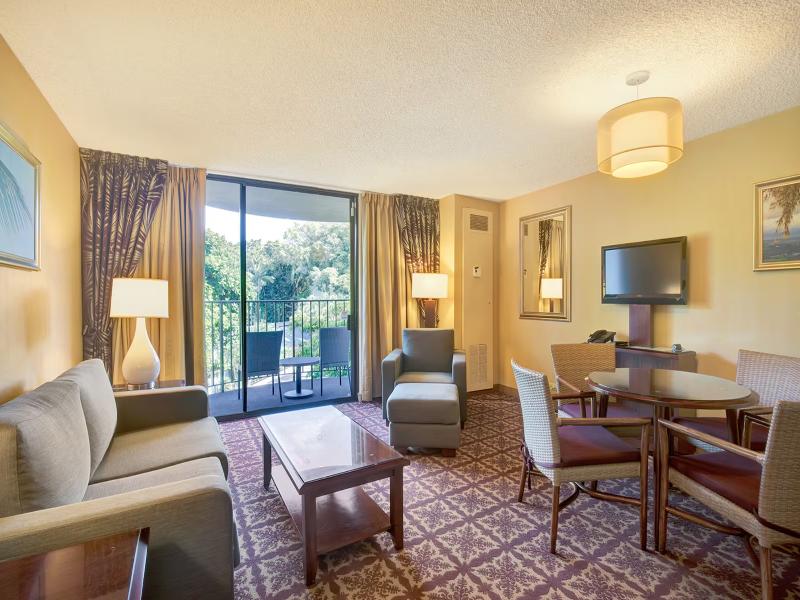 Hilo Hawaiian Hotel Trademark Collection Wyndham image