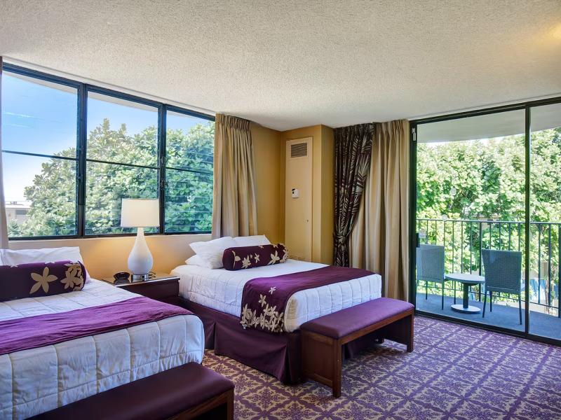 Hilo Hawaiian Hotel Trademark Collection Wyndham image
