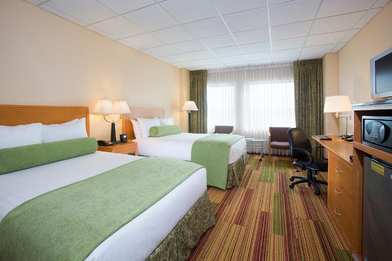 Florida Hotel & Conference Ctr in the Florida Mall photo 3