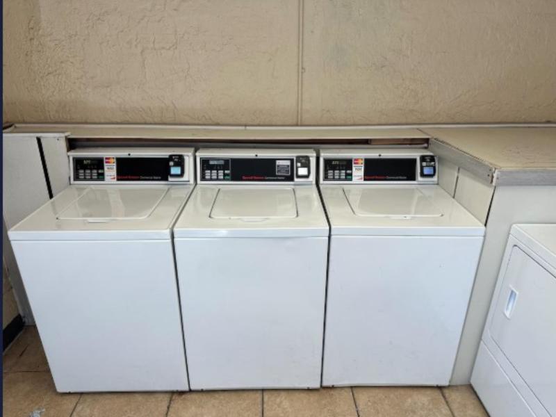 Travelodge by Wyndham Orlando International Drive image