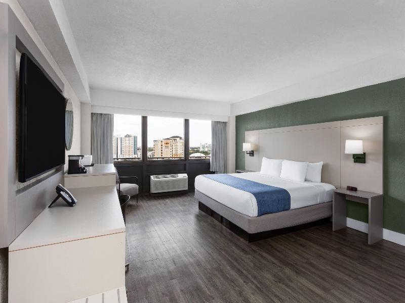 Wyndham I-Drive Avanti Resort & Conference Center image