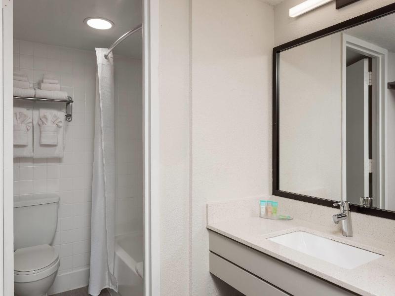 Wyndham I-Drive Avanti Resort & Conference Center image