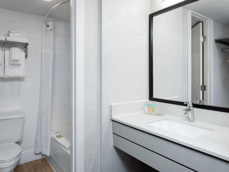 Wyndham I-Drive Avanti Resort & Conference Center image