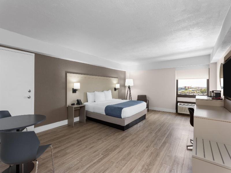 Wyndham I-Drive Avanti Resort & Conference Center image