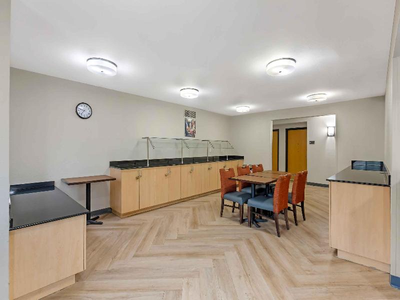 Extended Stay America Convention Ctr Universal Blv image