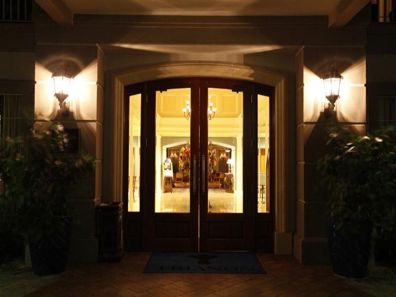 Trianon Bonita Bay Hotel image