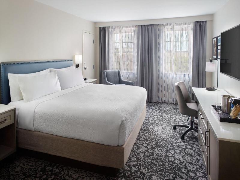 Four Points by Sheraton French Quarter image