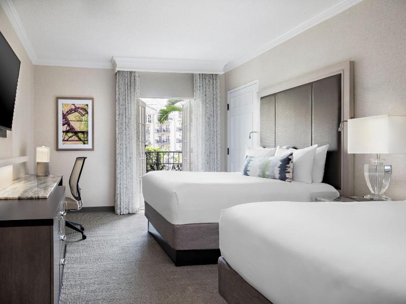 Room, 2 Queen Beds, Garden View