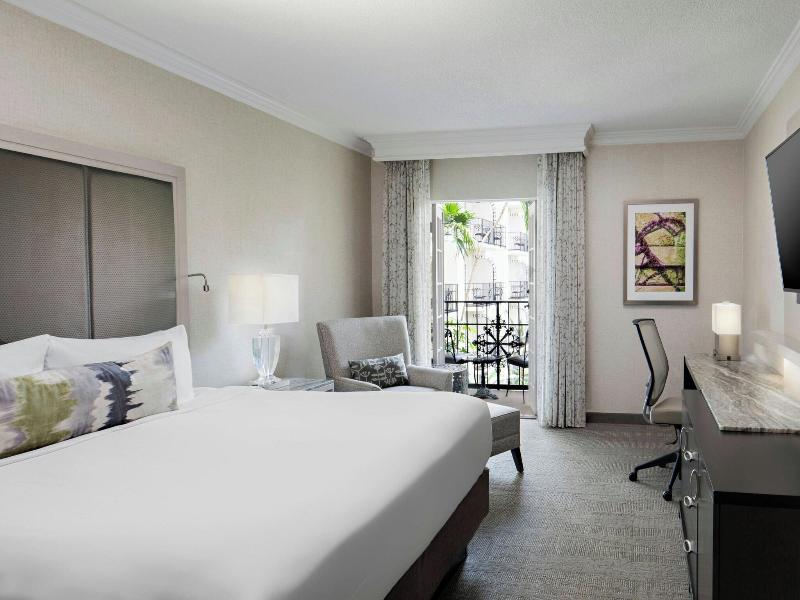 Room, 1 King Bed, Garden View