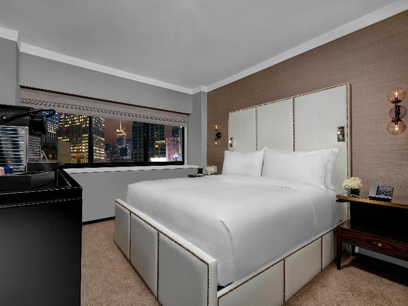 Crowne Plaza Manhattan Times Square by IHG image