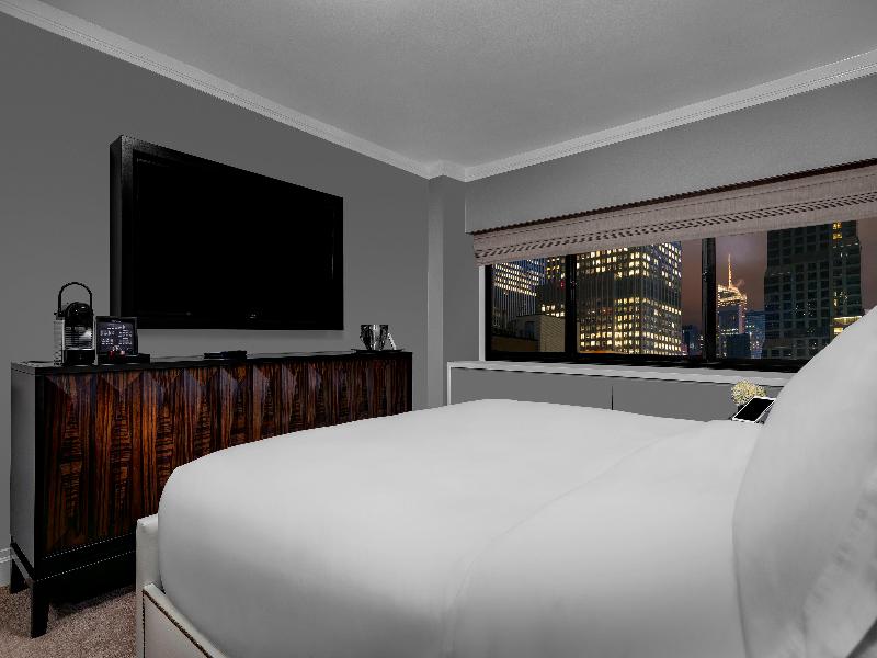 Crowne Plaza Manhattan Times Square by IHG image