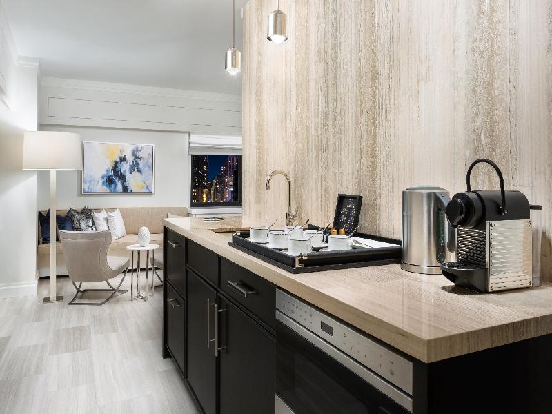 Crowne Plaza Manhattan Times Square by IHG image