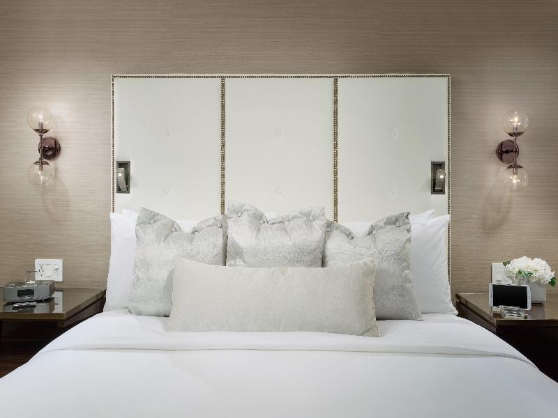 Crowne Plaza Manhattan Times Square by IHG image