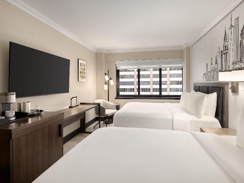 Crowne Plaza Manhattan Times Square by IHG image