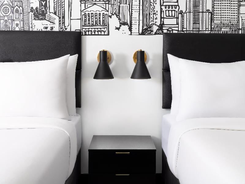 Crowne Plaza Manhattan Times Square by IHG image