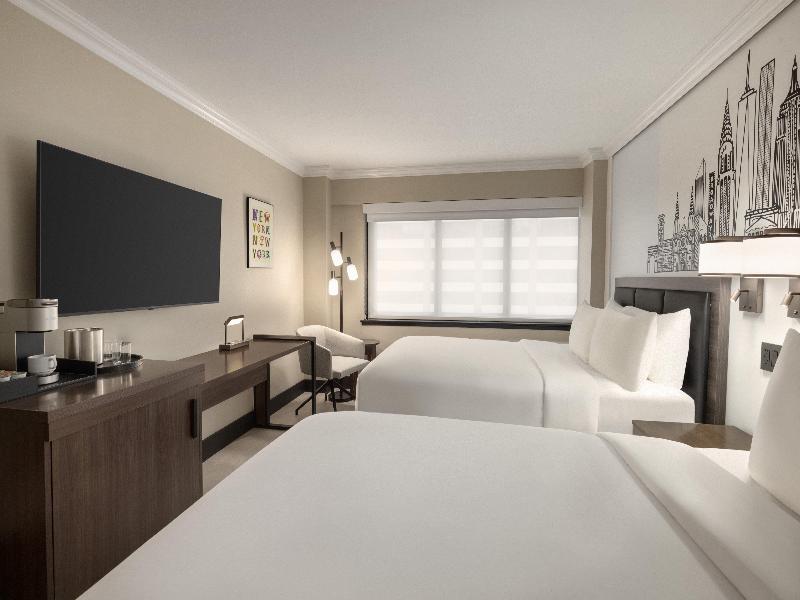 Crowne Plaza Manhattan Times Square by IHG image