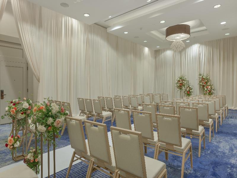 Hilton Anaheim image