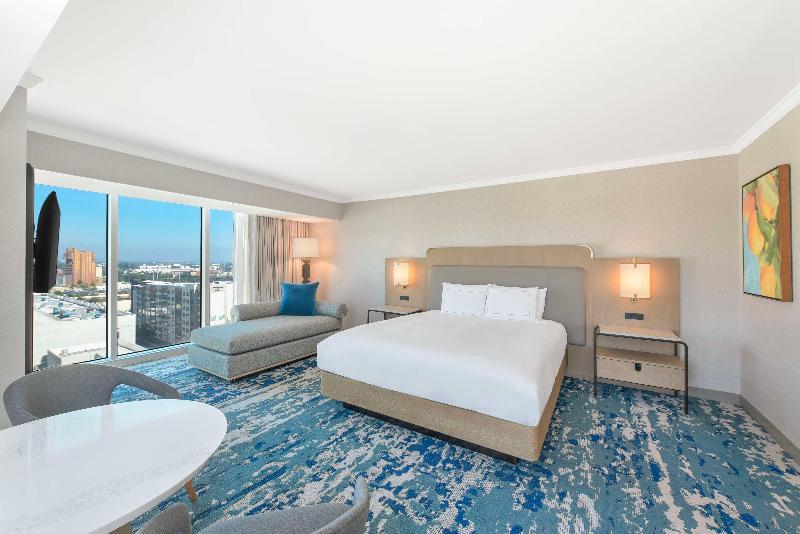 Hilton Anaheim image