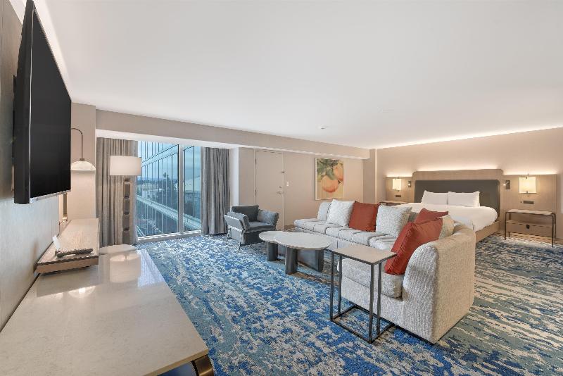 Hilton Anaheim image