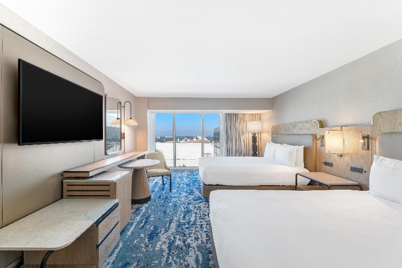 Hilton Anaheim image
