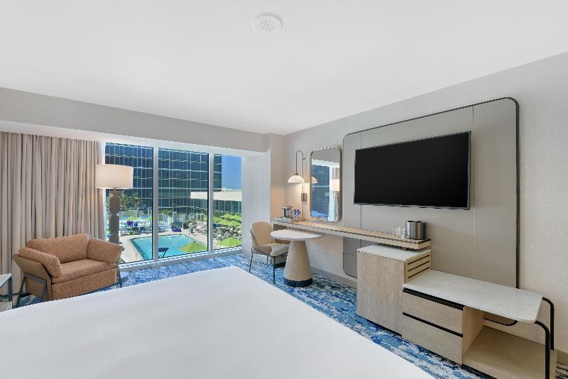 Hilton Anaheim image