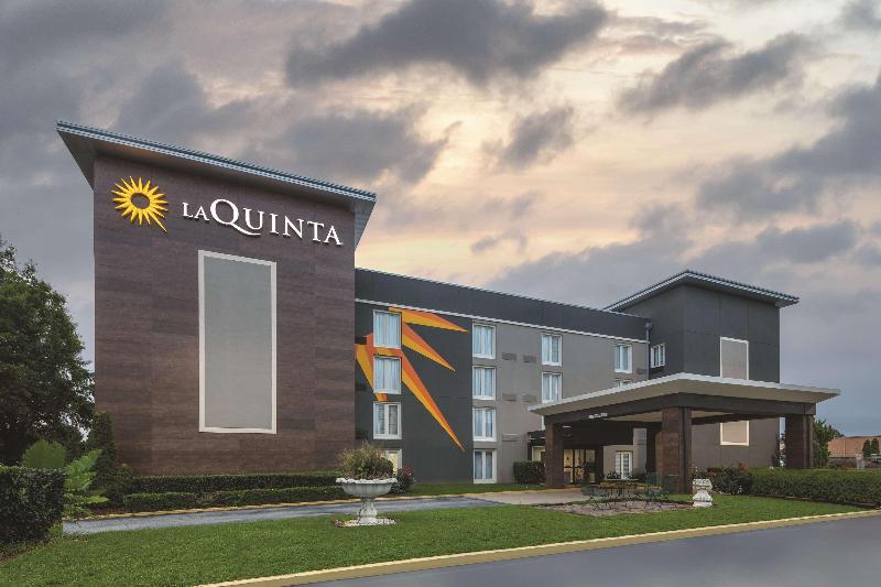 La Quinta Inn & Suites Atlanta Airport