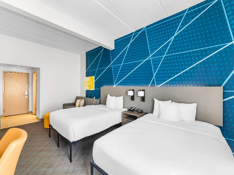 Comfort Suites Austin Airport image