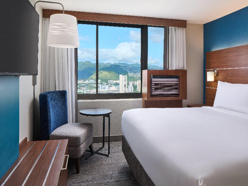 Holiday Inn Express Waikiki image