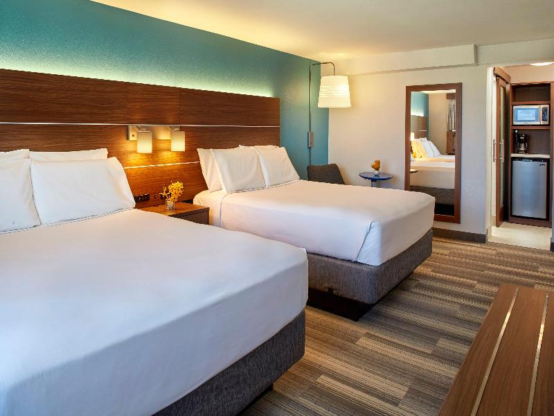 Holiday Inn Express Waikiki image