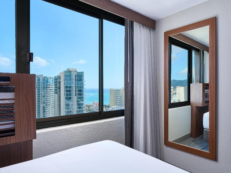 Holiday Inn Express Waikiki image
