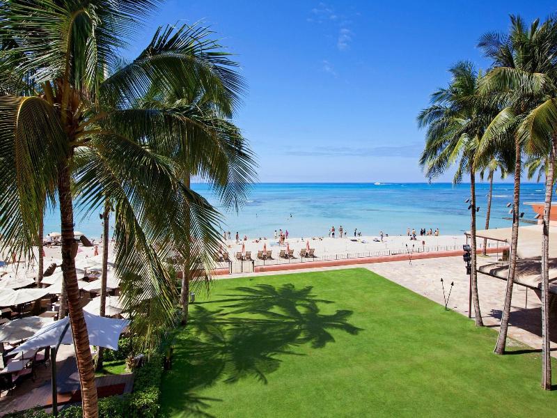 Royal Hawaiian image