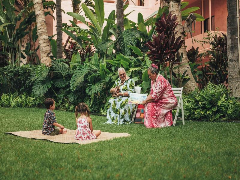 Royal Hawaiian image
