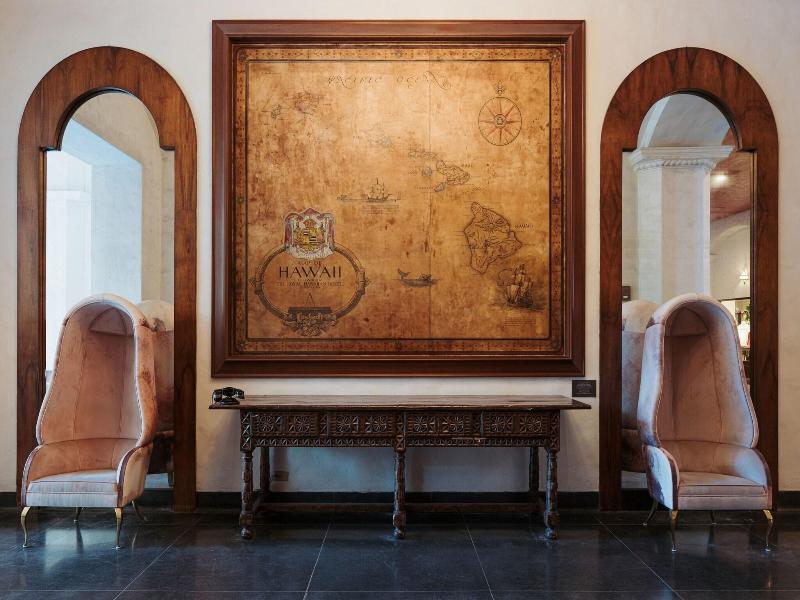 Royal Hawaiian image