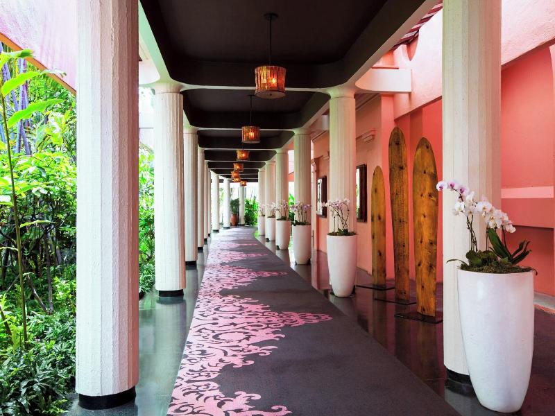 Royal Hawaiian image