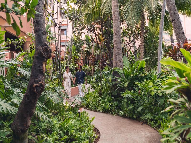 Royal Hawaiian image