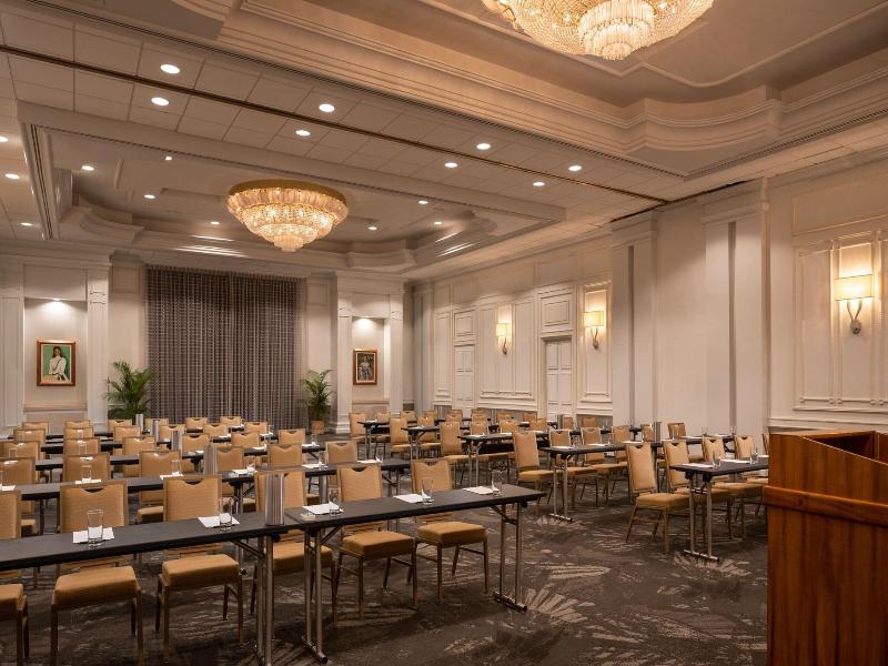 Royal Hawaiian image
