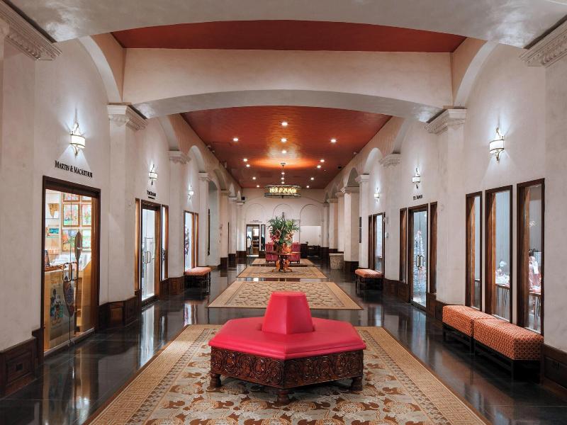 Royal Hawaiian image
