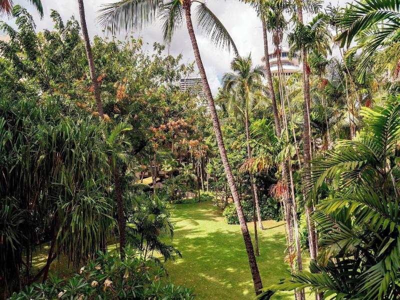 Royal Hawaiian image