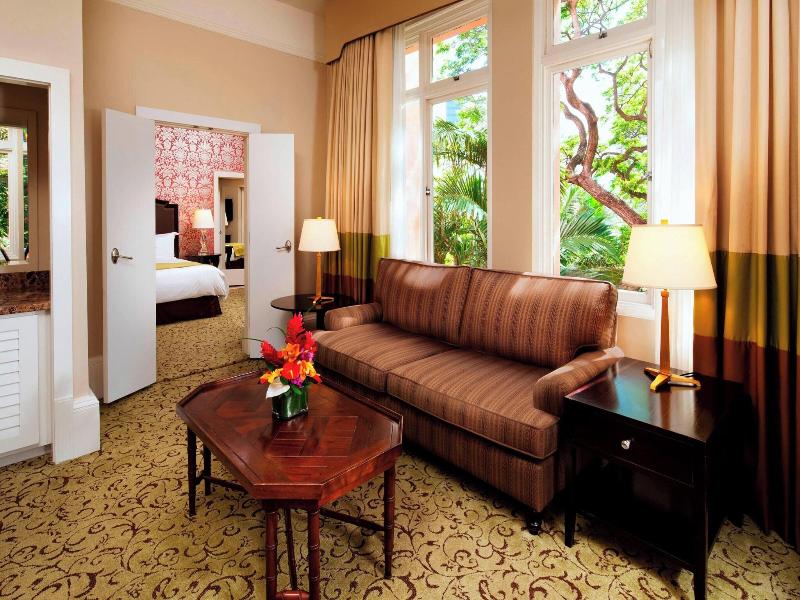 Royal Hawaiian image