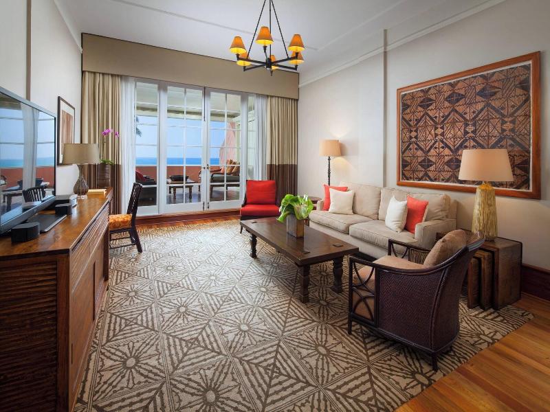 Royal Hawaiian image