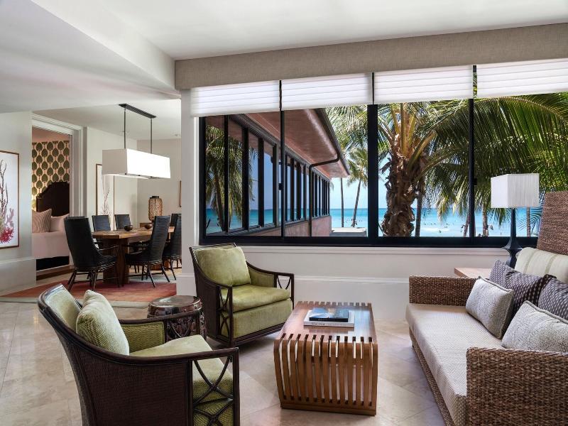 Royal Hawaiian image