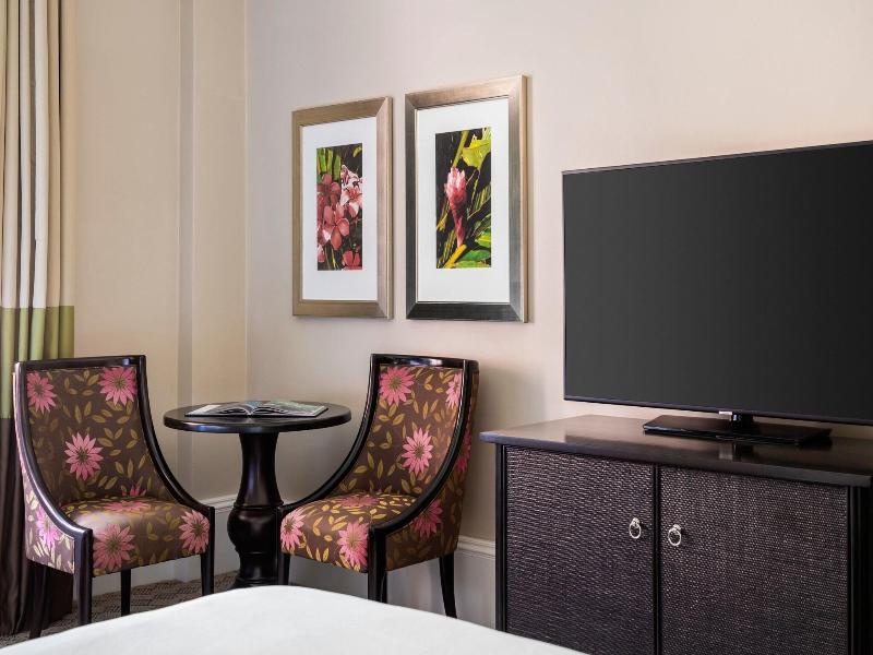Royal Hawaiian image