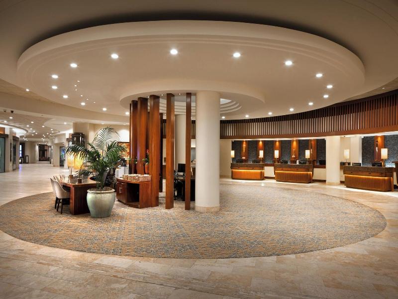 Sheraton Waikiki image