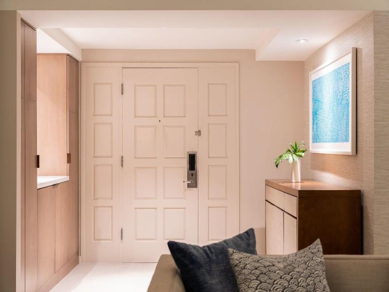 Sheraton Waikiki image