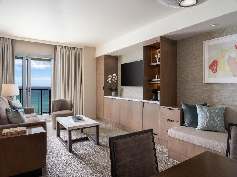 Sheraton Waikiki image