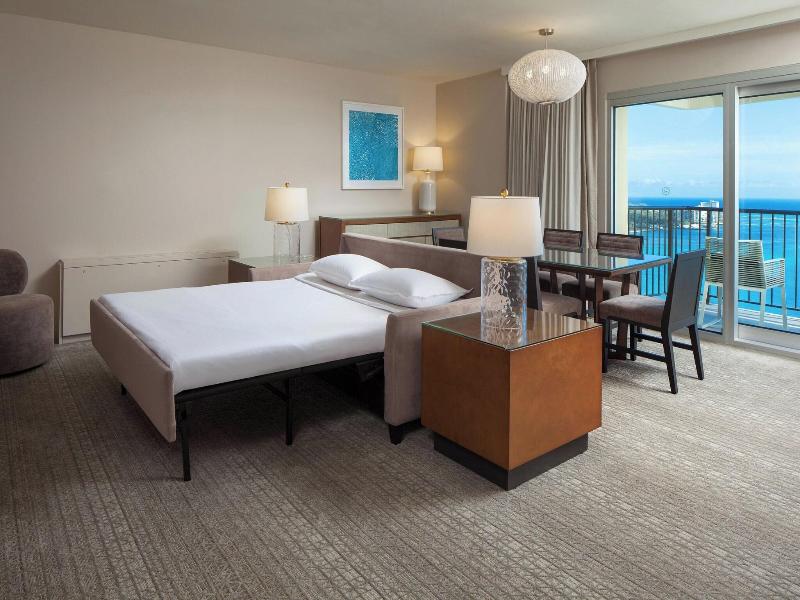 Sheraton Waikiki image