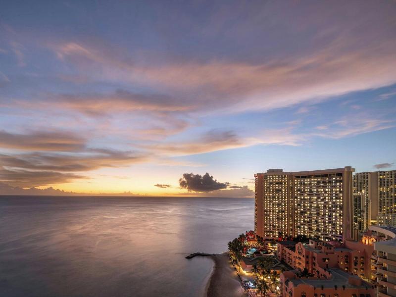 Sheraton Waikiki image