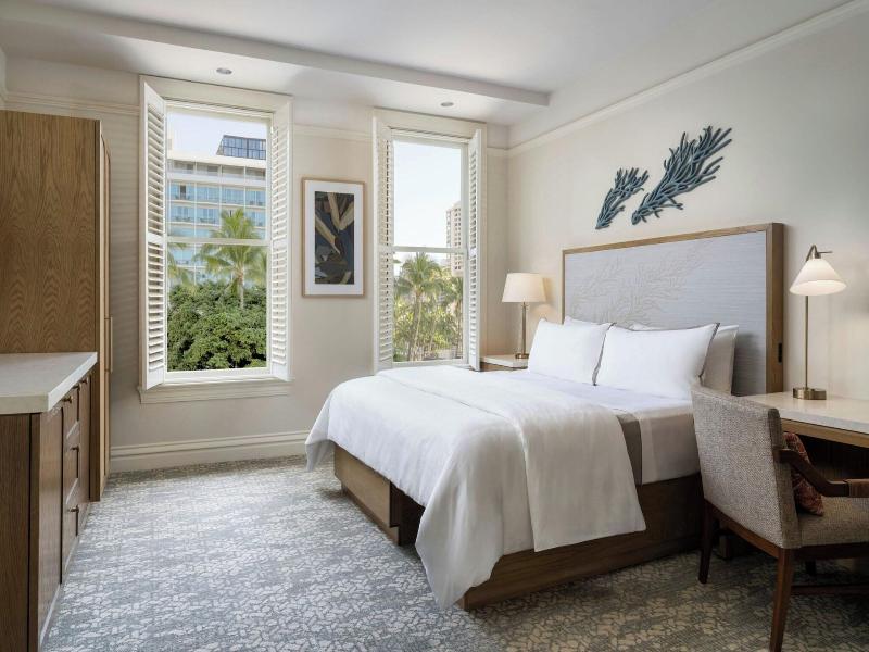 Moana Surfrider image